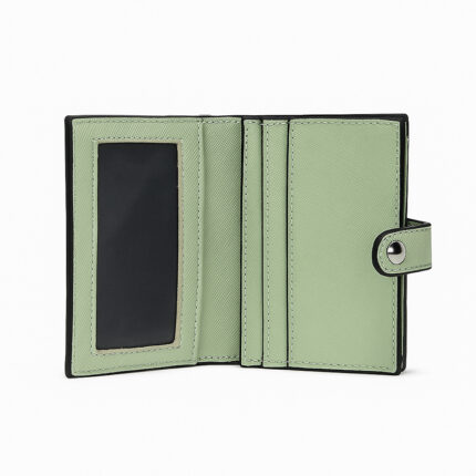 جاکارتی زنانه