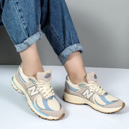 کتونی نیوبالانس زنانه اسپرت مدل 2002R رنگ کرم آبی کد 78922