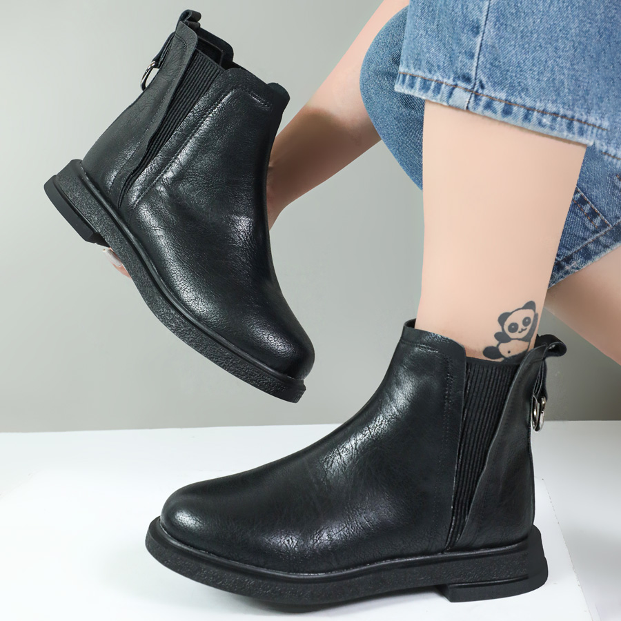 نیم بوت زنانه رنگ مشکی مدل دو کش حلقه فلوتر کد 41640 نیم بوت زنانه رنگ مشکی مدل دو کش حلقه فلوتر کد 41640