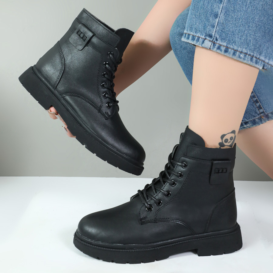 نیم بوت زنانه رنگ مشکی بندی بافتی کد 85465 نیم بوت زنانه رنگ مشکی بندی بافتی کد 85465