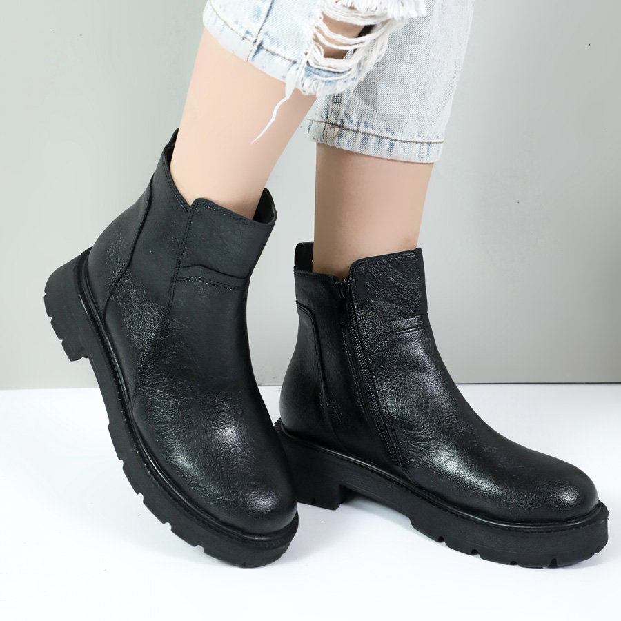 نیم بوت زنانه رنگ مشکی ضد آب بغل زیپ دار فلوتر 702 کد 64888 نیم بوت زنانه رنگ مشکی ضد آب بغل زیپ دار فلوتر 702 کد 64888