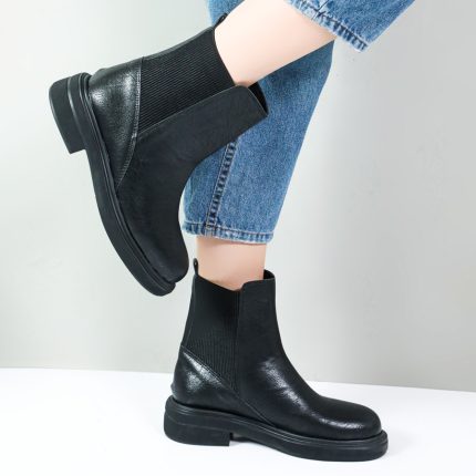 نیم بوت زنانه رنگ مشکی مدل 36 پشت کش چروک کد 33640