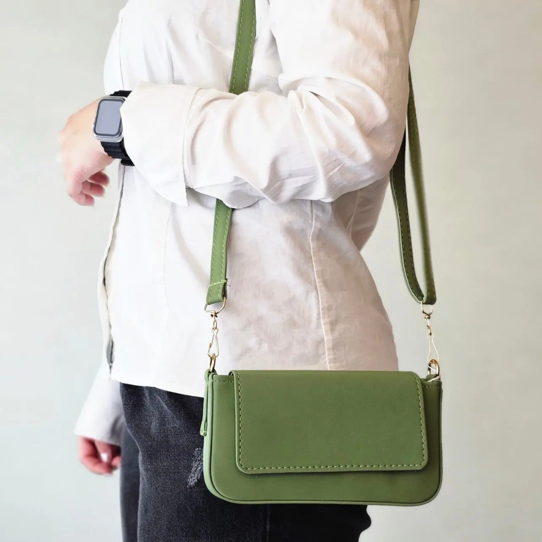 WhatsApp Image 2025-10-25 at 23.54.31