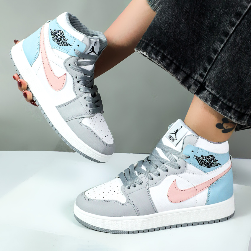 کتونی ساقدار زنانه مدل جردن ایر وان jordan air رنگ سفید طوسی صورتی کد 54466 کتونی ساقدار زنانه مدل جردن ایر وان jordan air رنگ سفید طوسی صورتی کد 54466