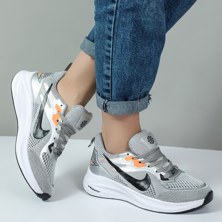 کتونی اسپرت نایک زوم زنانه zoom ورزشی رویه بافت رنگ طوسی کد 013879 کتونی اسپرت نایک زوم زنانه zoom ورزشی رویه بافت رنگ طوسی کد 013879