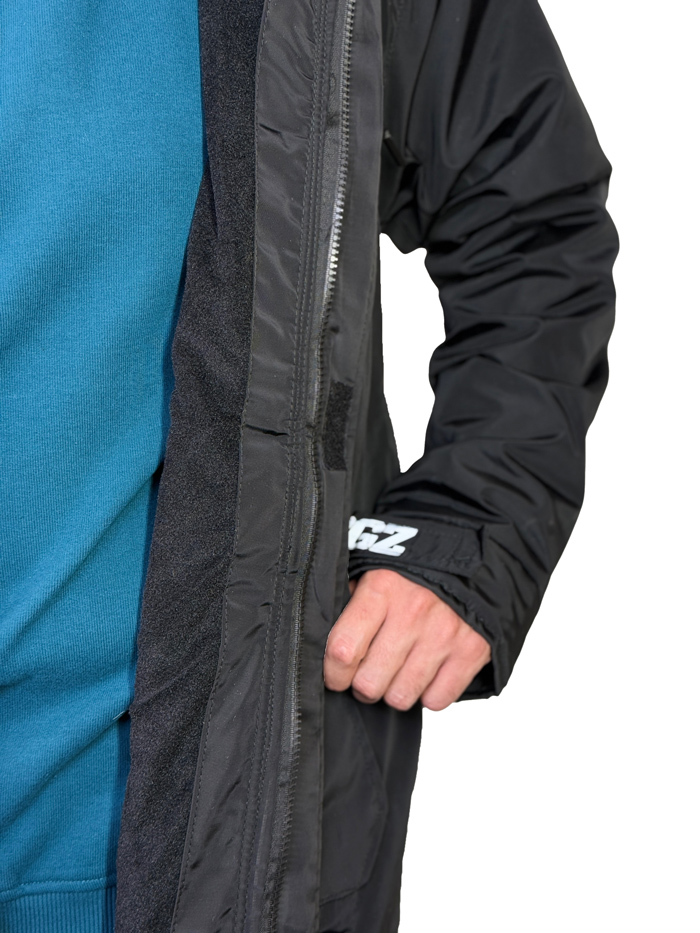 سویشرت مردانه بادگیر ضد باران مدل az رنگ مشکی کد 00358 سویشرت مردانه بادگیر ضد باران مدل az رنگ مشکی کد 00358