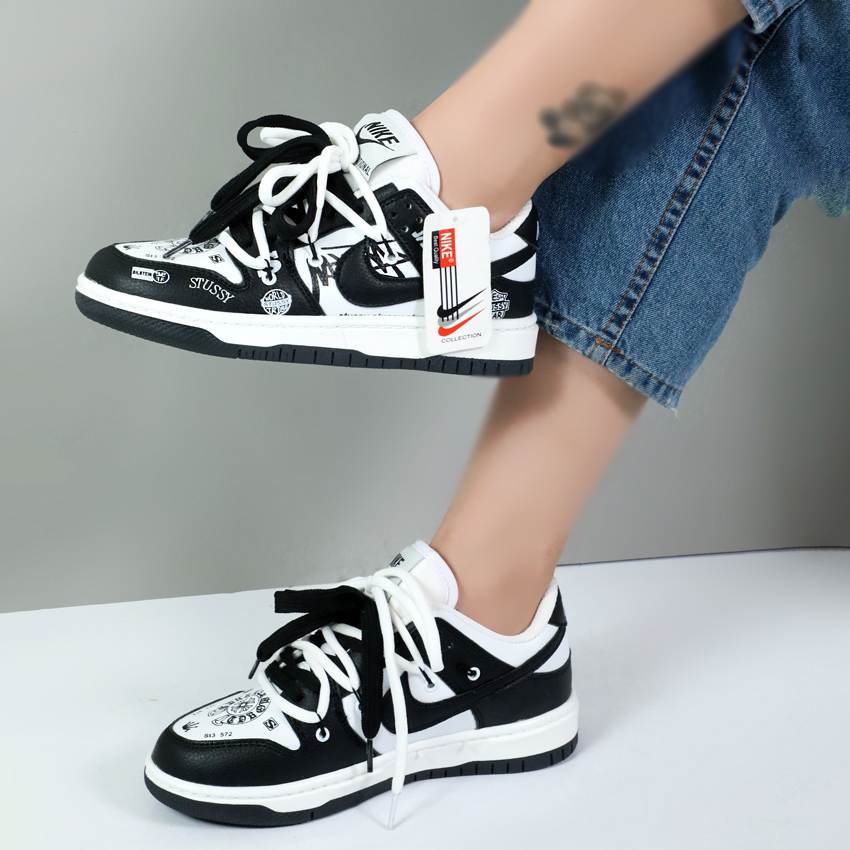 کتونی نایک زنانه مدل دو بند stussy سفید مشکی کد 001684 کتونی نایک زنانه مدل دو بند stussy سفید مشکی کد 001684