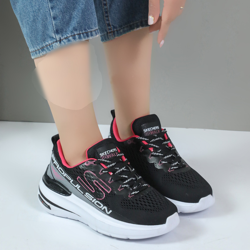 کتونی اسکیچرز زنانه اسپرت ورزشی Sketchers رنگ مشکی کد 0441120 کتونی اسکیچرز زنانه اسپرت ورزشی Sketchers رنگ مشکی کد 0441120