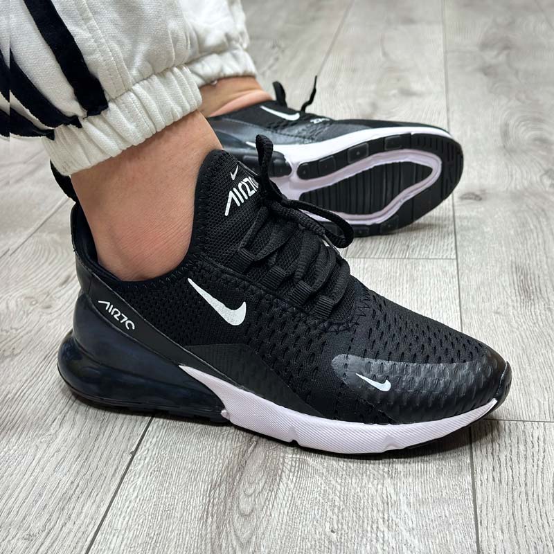 کفش و کتانی مردانه و زنانه مدل نایک NIKE AIR 270 رنگ مشکی و سفید کد 1388 کفش و کتانی مردانه و زنانه مدل نایک NIKE AIR 270 رنگ مشکی و سفید کد 1388