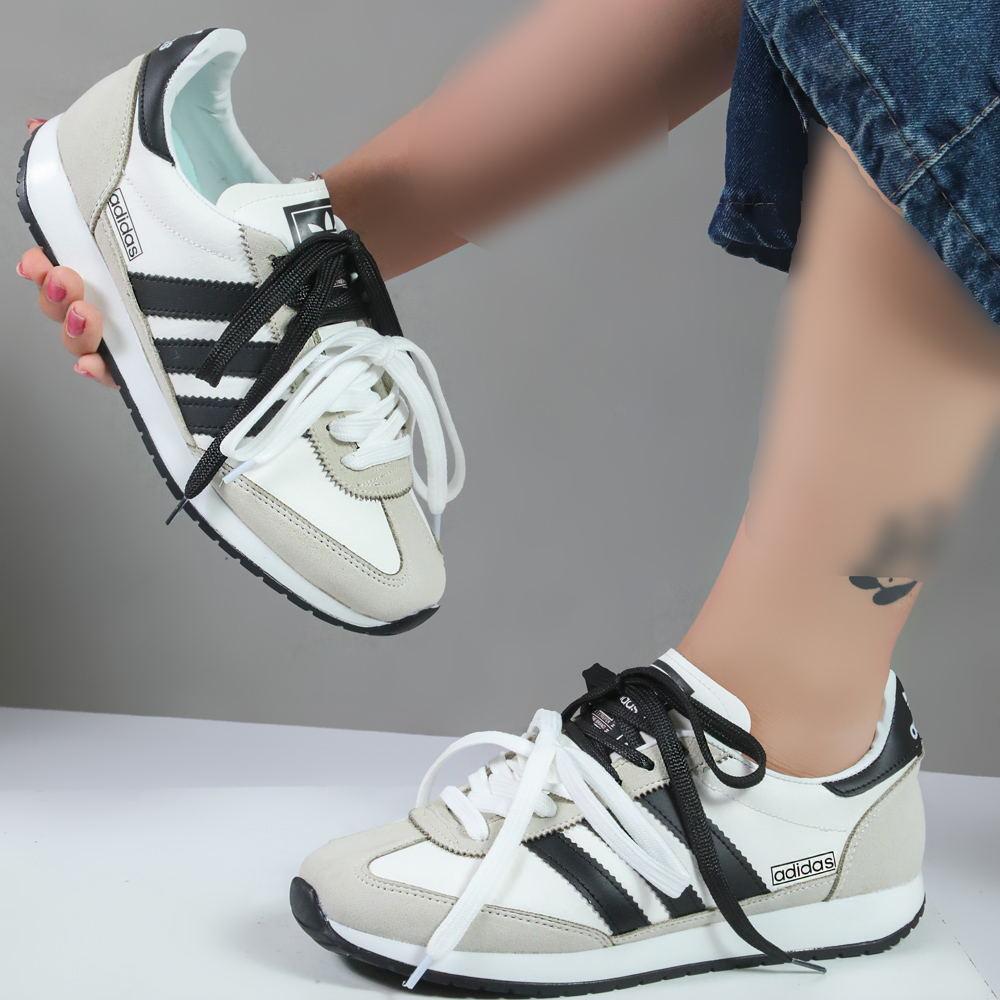 کتونی زنانه اسپرت مدل آدیداس دو بند adidas رنگ سفید طوسی کد 03-744 کتونی زنانه اسپرت مدل آدیداس دو بند adidas رنگ سفید طوسی کد 03-744