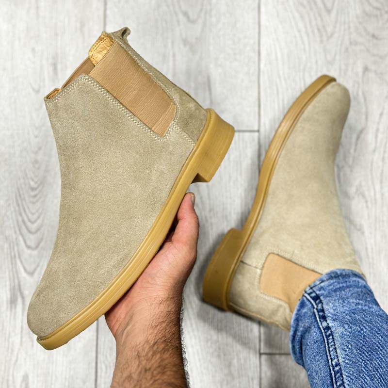30.بوت مردانه مدل چلسی چرم طبیعی جیر رنگ خاکی کد 85000jpg بوت مردانه مدل چلسی چرم طبیعی جیر رنگ خاکی کد 85000